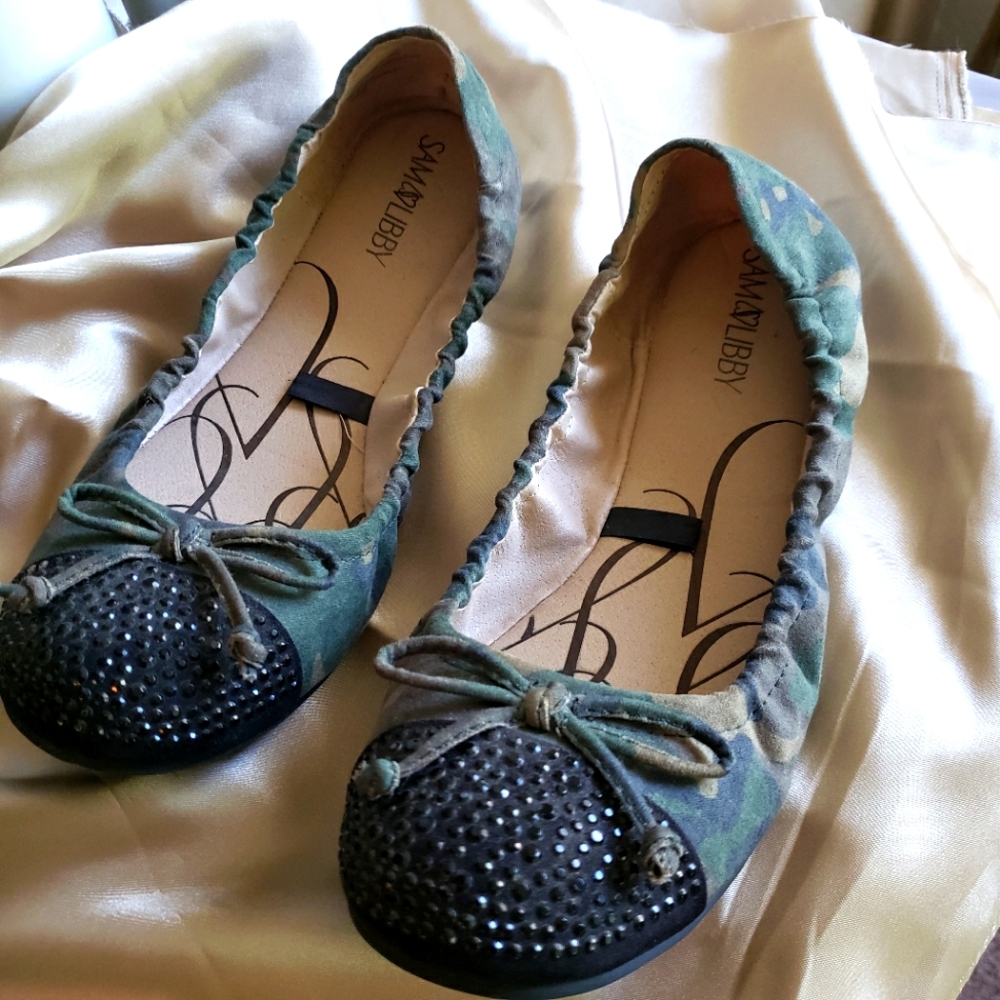 Women's size 10 Flat Shoe